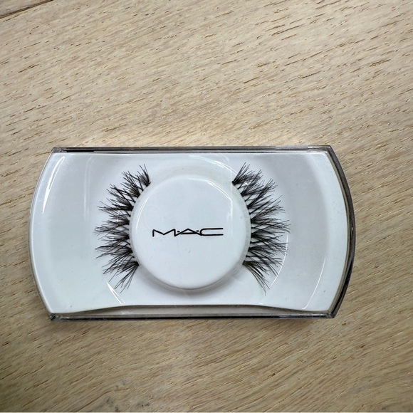 MAC Cosmetics Other - MAC Cosmetics False Eyelashes - Black BB8